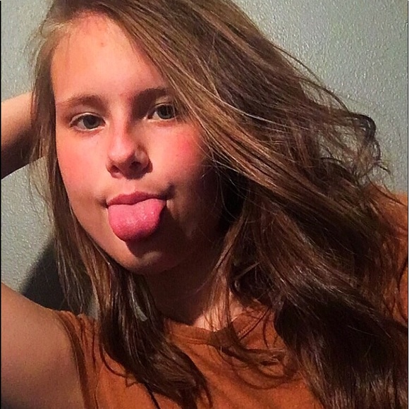 Meet your Posher, Rya - Picture 1 of 1